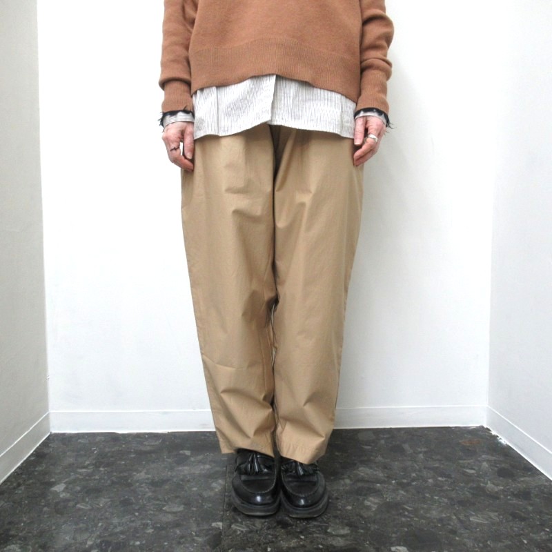 DAYS-sohi-  バックサテンテーパードパンツ /CAM47 【日本製】